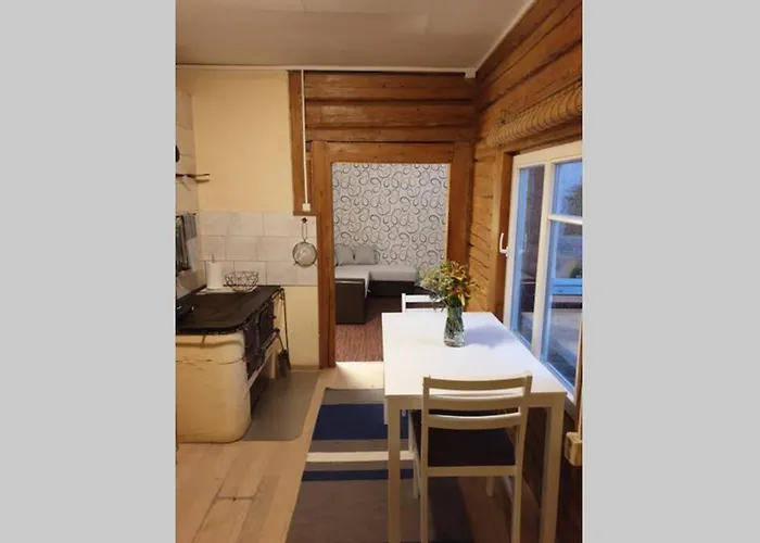 An Oldie In Center Of Апартаменти